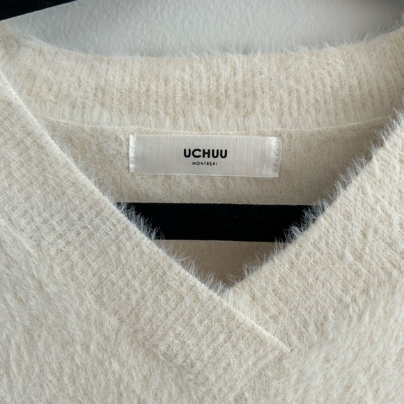 Uchuu Montreal Cream Sweater. So Soft. Never Worn. Size L. Perfect condition. - Picture 2 of 4